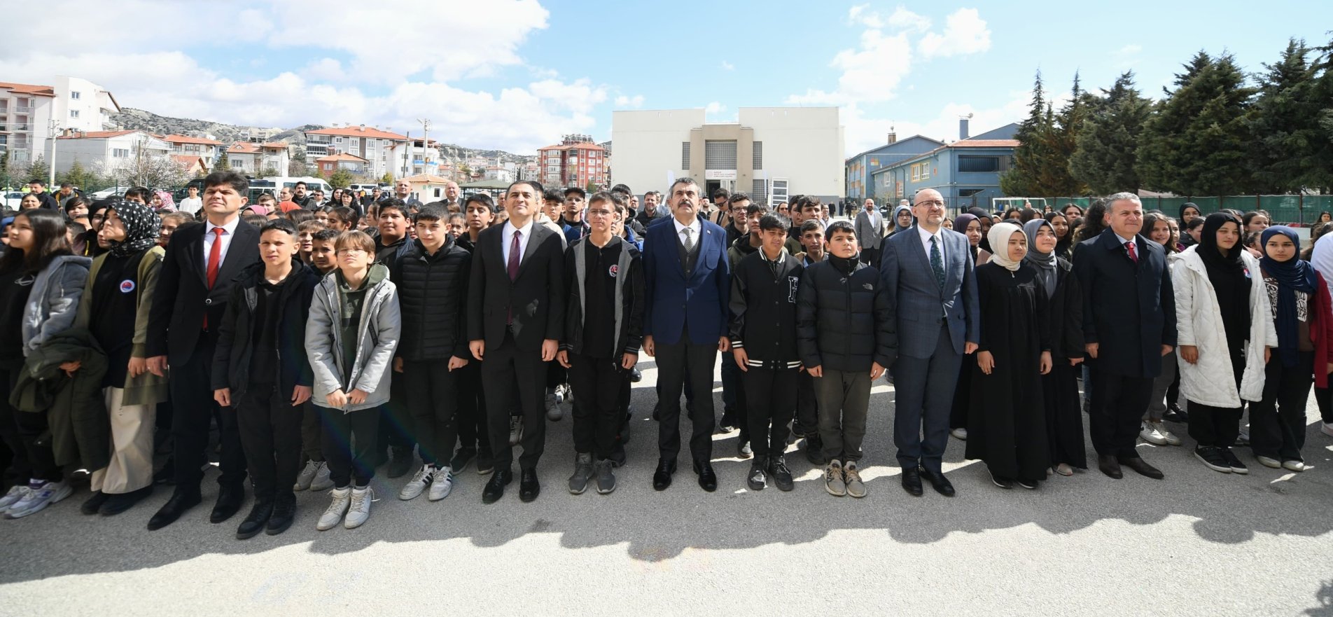 BAKAN YUSUF TEKİN, BURDUR'DA ZİYARETLERDE BULUNDU